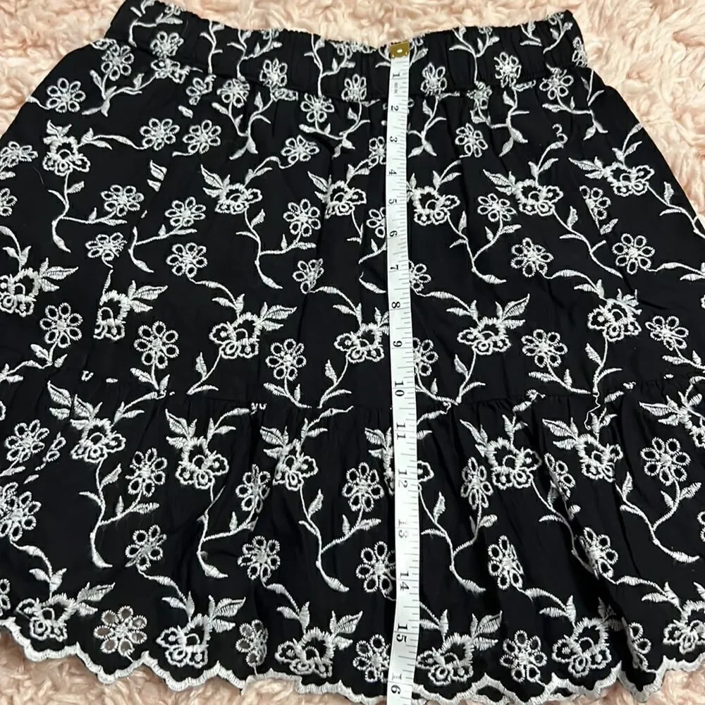 LOFT Floral Embroidered Mini Skirt - Picture 2 of 7